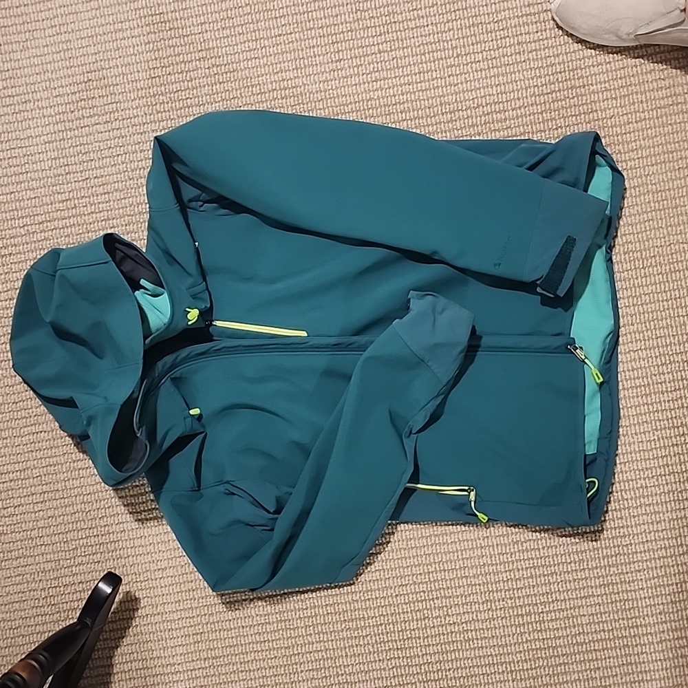 Patagonia soft shell jacket